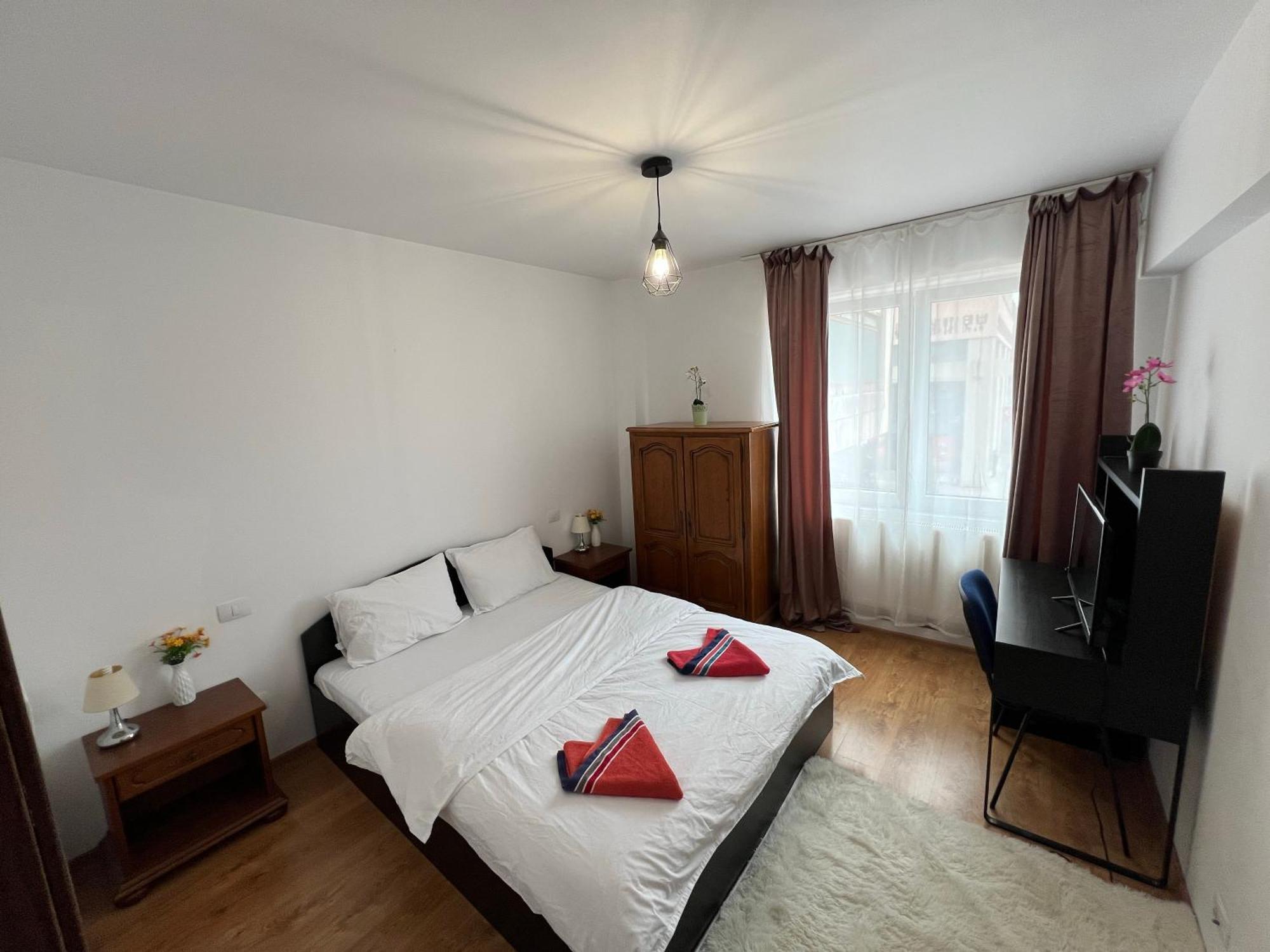 2 Rooms Apartment City Center Iasi Eksteriør billede
