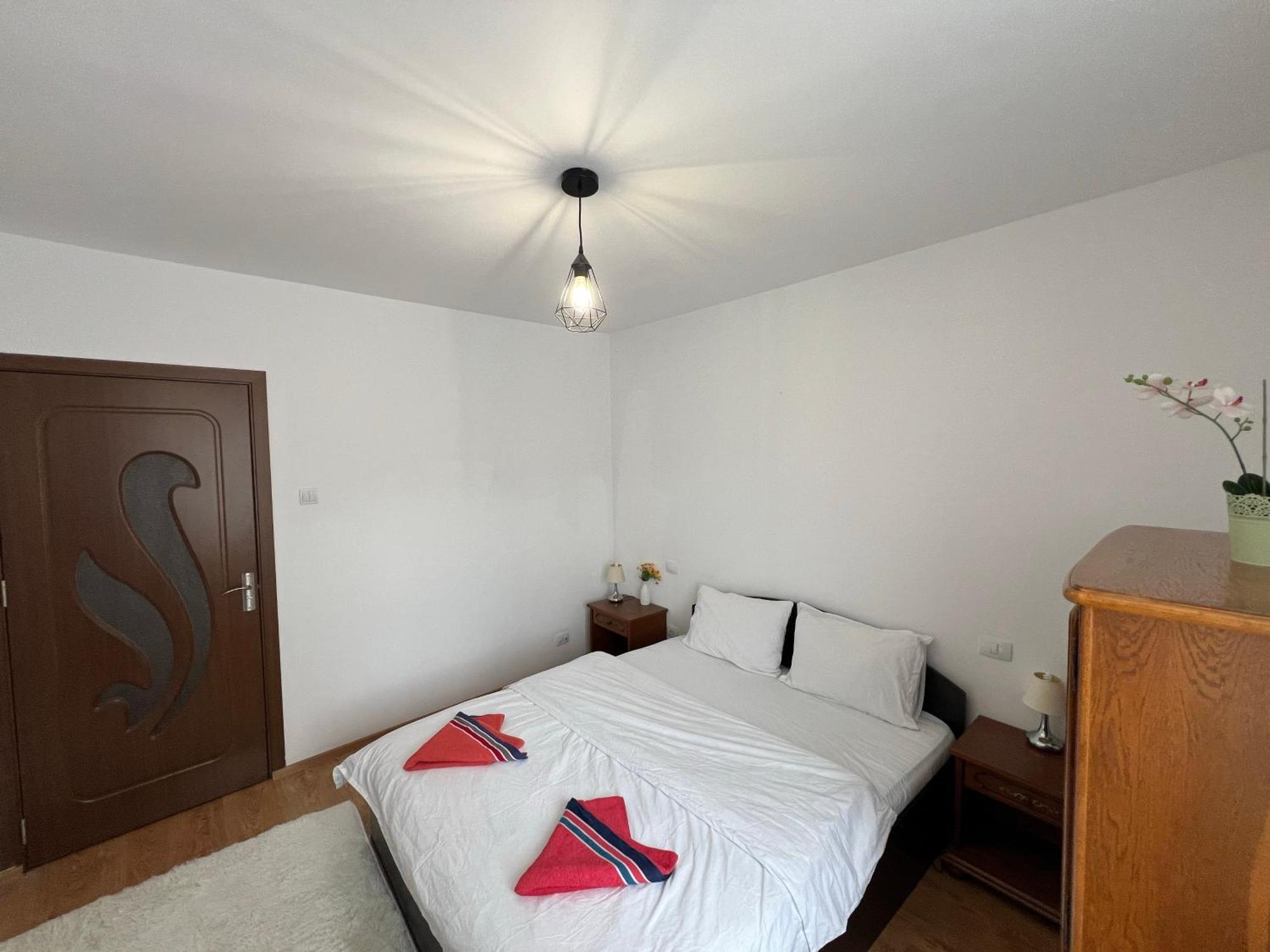 2 Rooms Apartment City Center Iasi Eksteriør billede